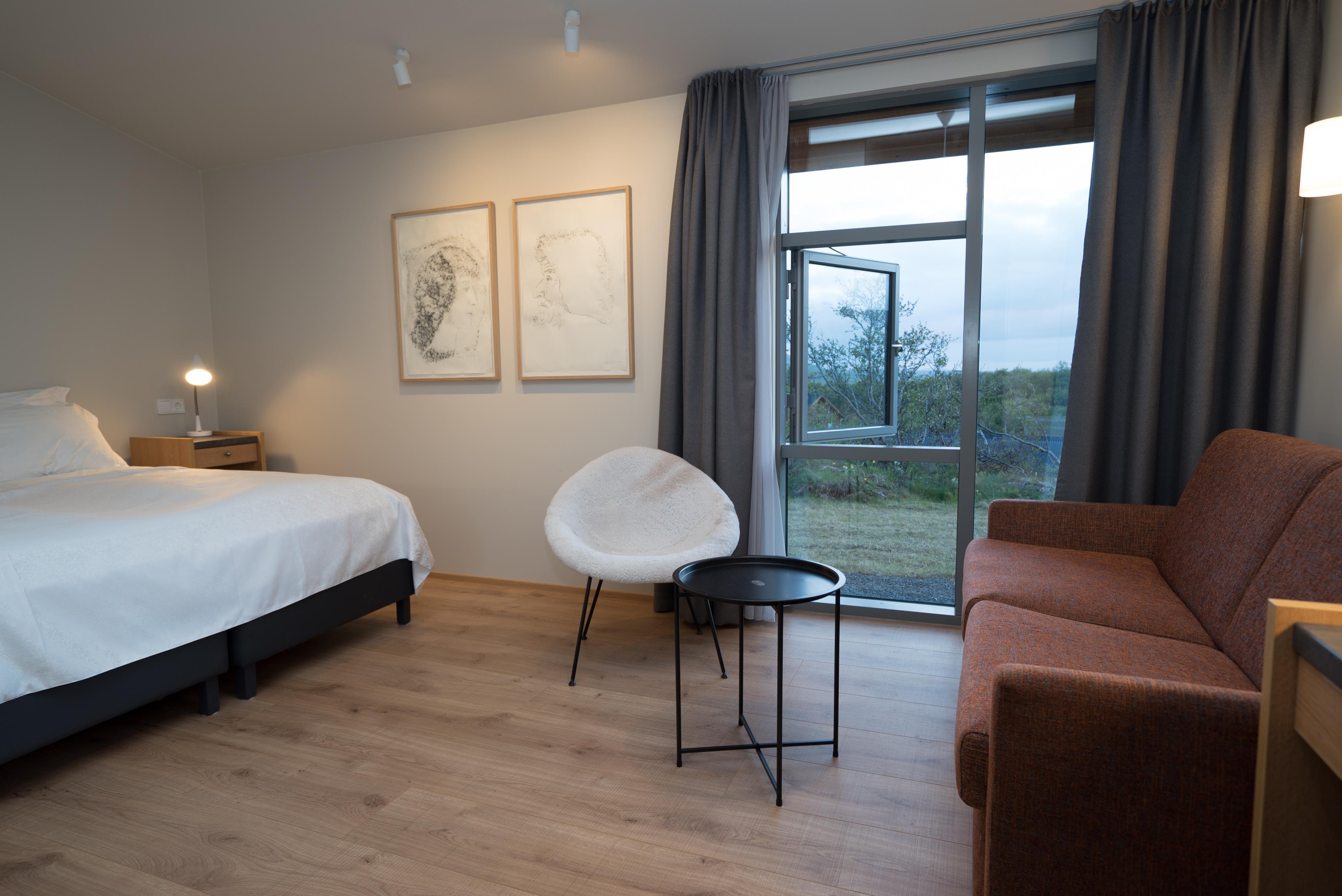 Hotel Husafell Bagian luar foto